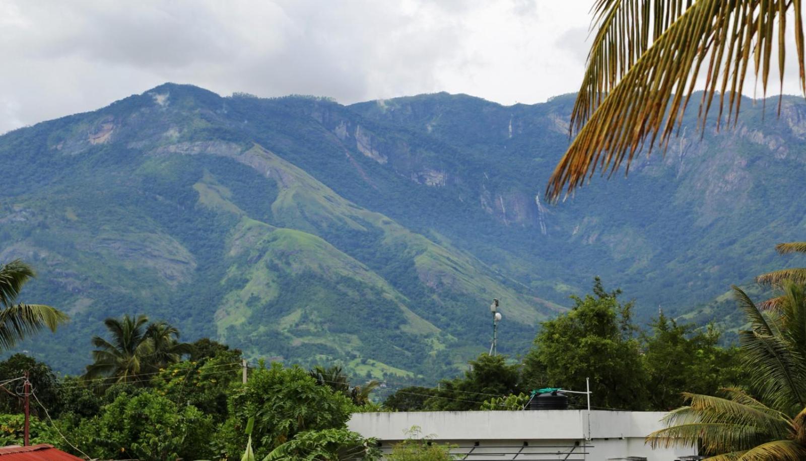 Le Sancta Homestay Maraiyūr Esterno foto